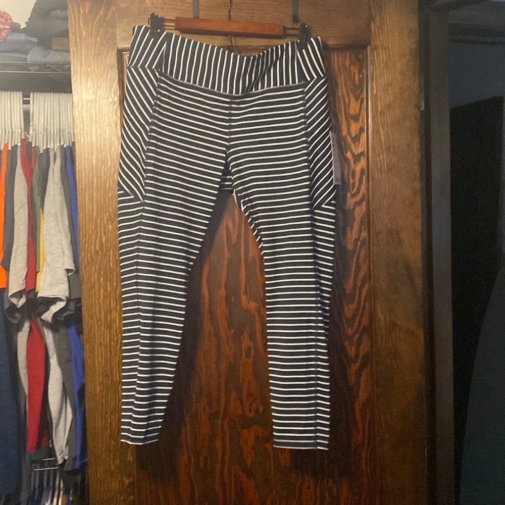 NWT athleta stripe contender 7/8 tight